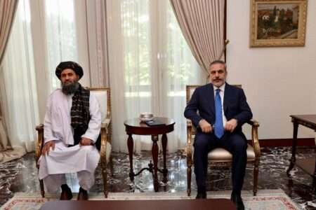 دیدار ملا عبدالغنی برادر، با وزیر امور خارجه ترکیه