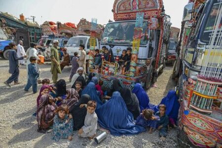 کمیسیون حقوق بشر پاکستان خواستار لغو تصمیم حکومت آنکشور مبنی براخراج اضافه از یک میلیون مهاجر افغان شد